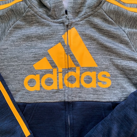Adidas Kids tracksuit (inner fleece lining) - Picture 2 of 5